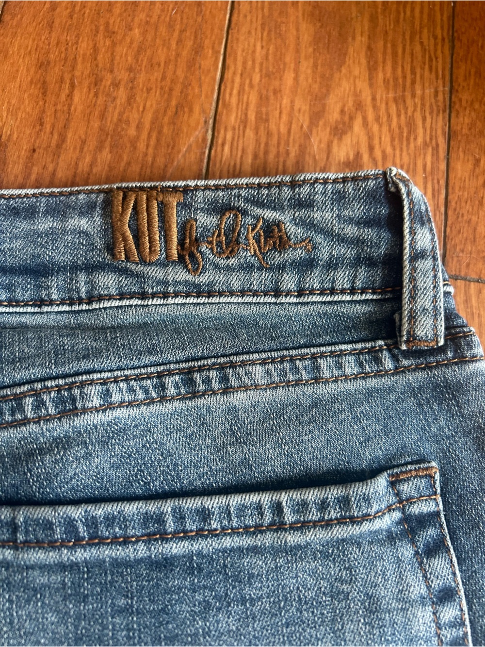 Kut from the Kloth women’s ankle cropped jeans - Picture 5 of 11